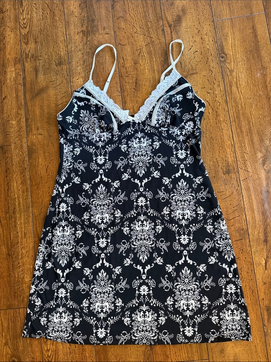 Studio Donatella Other - Black & White Lace-Trim Printed Slip - Women Intimates
